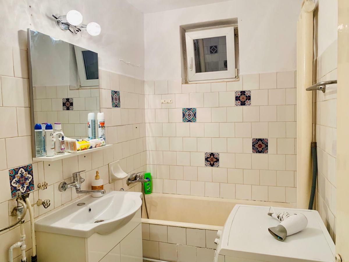 טימישוארה Ultracentral Apartment With All You Need: Wifi, Tv, Ac, Washer, Coffe מראה חיצוני תמונה